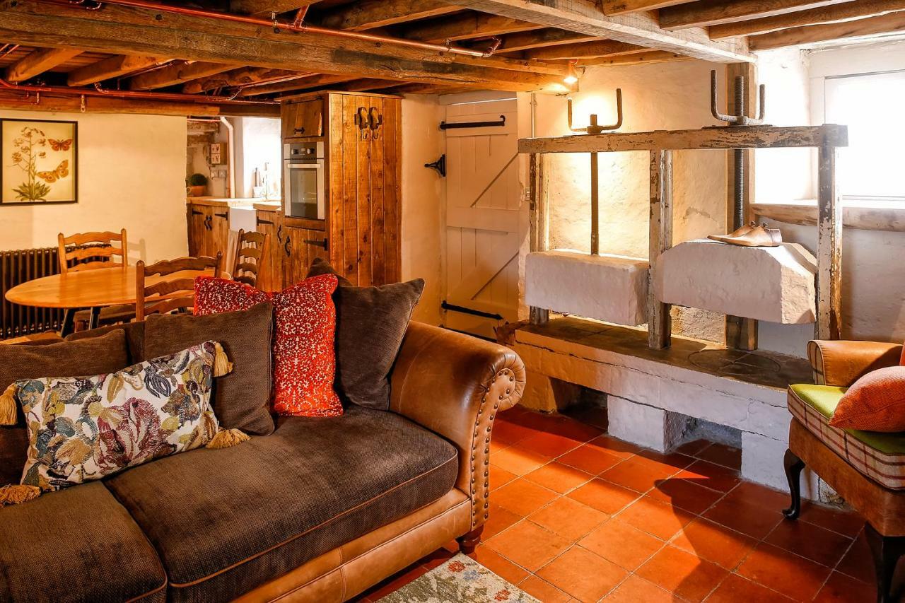 Ferienwohnung The Cheese House, Gileston Manor Exterior foto